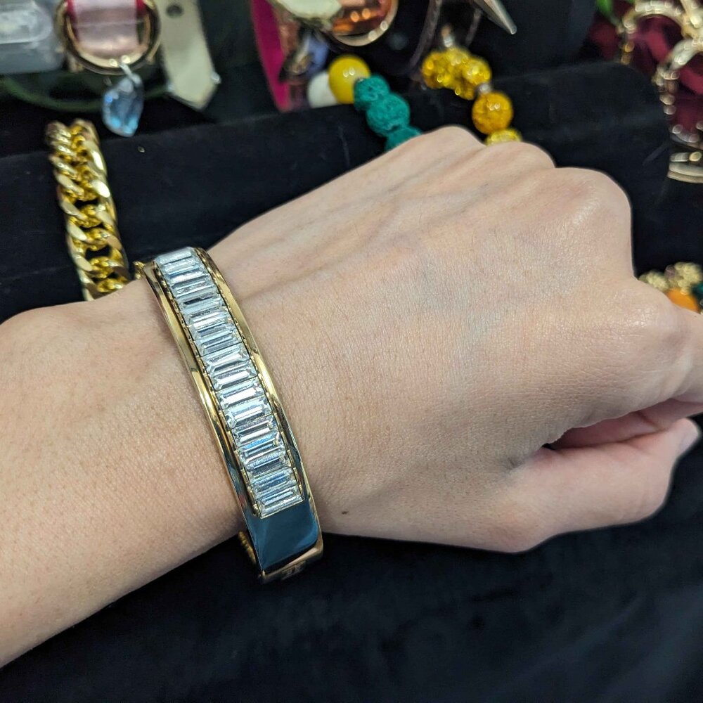 Michael Kors, Gold Tone Hinged Channel Bangle Bracelet